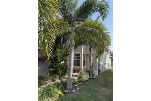 5512 Albin Drive, Greenacres, FL 33463 Sold 04/18/25