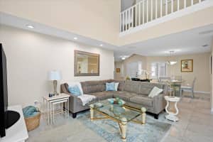 223 W Canterbury Drive W, Palm Beach Gardens, FL 33418 Sold 06/27/25