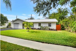 109 Winged Foot Lane W, Boca Raton, FL 33431 Sold 04/23/25