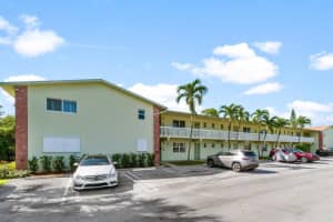 658 Ne 6th Court E, Boynton Beach