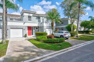 10303 N Andover Coach Lane B2, Lake Worth, FL 33449 - MLS#R11054954