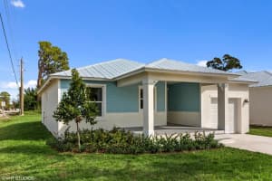 2527 SE Monroe Street, Stuart, FL 34997 Sold 05/12/25
