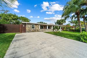 1179 Johnson Street, Hollywood, FL 33019 Sold 03/06/25