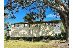 32 Lake Vista Trail 201, Port Saint Lucie, FL 34952 Sold 11/13/25