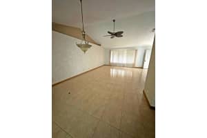 521 SE Penn Avenue, Port Saint Lucie, FL 34984 Sold 04/02/25