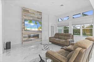 465 SW Vista Lake Drive, Port Saint Lucie, FL 34953 Sold 03/13/25