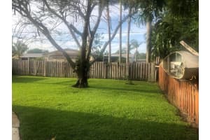 332 Ponte Vedra Road, Palm Springs, FL 33461 Sold 03/27/25