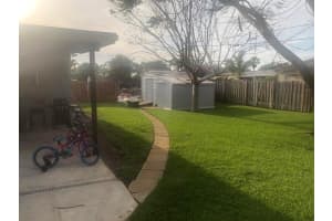 332 Ponte Vedra Road, Palm Springs, FL 33461 Sold 03/27/25