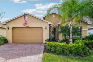 10284 SW Fernwood Avenue, Port Saint Lucie, FL 34987 - MLS#R11055259