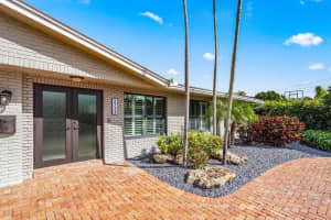 2711 NE 5th Street, Pompano Beach, FL 33062 Sold 05/07/25