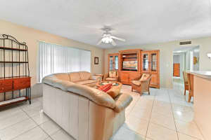 201 Country Lane D, Boynton Beach, FL 33435 - MLS#R11055383