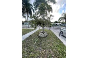 3024 Glenwood Road, West Palm Beach, FL 33405 - MLS#R11055413