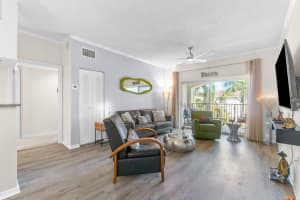 MLS# R11055427, Boynton Beach, Florida 33435