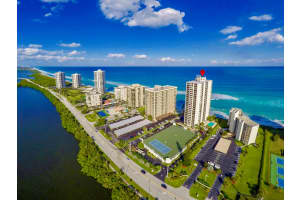 5420 N Ocean Drive Ph-4, Singer Island, FL 33404 - MLS#R11055448