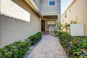 11464 Blue Violet Lane, Royal Palm Beach, FL 33411 Sold 04/25/25