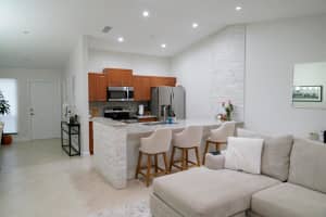 28 Walcott Drive, Boynton Beach, FL 33426 Sold 03/31/25