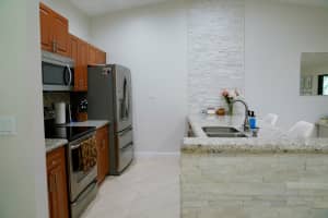 28 Walcott Drive, Boynton Beach, FL 33426 Sold 03/31/25
