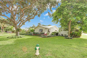 350 Venus Avenue, Tequesta, FL 33469 Sold 07/18/25