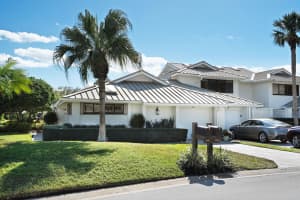 5607 SE Foxcross Place, Stuart, FL 34997 Sold 04/25/25