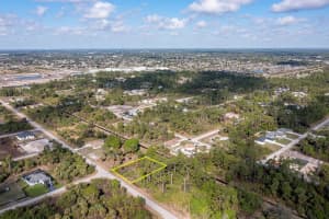 773 Cadis Street, Lehigh Acres, FL 33974 - MLS#R11055835