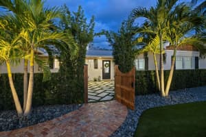 370 Mars Avenue, Tequesta, FL 33469 Sold 02/21/25