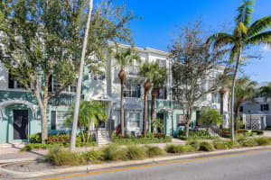 332 W Mallory Circle, Delray Beach, FL 33483 Sold 07/07/25