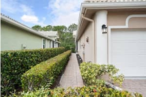 600 NW Red Pine Way, Jensen Beach, FL 34957 Sold 04/02/25