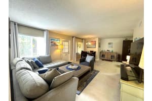 433 Pine Glen Lane B-1, Greenacres, FL 33463 Sold 03/31/25