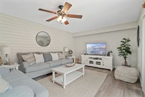 2020 20th Court, Jupiter, FL 33469 - MLS#R11056008