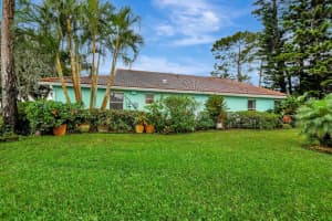 125 Egret Circle, Greenacres, FL 33413 Sold 10/17/25
