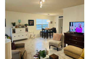 513 Capri K, Delray Beach, FL 33484 Sold 03/27/25