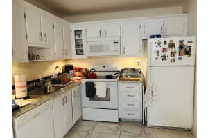 513 Capri K, Delray Beach, FL 33484 Sold 03/27/25