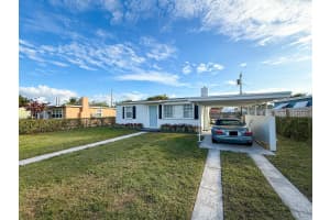 620 Beech Road, West Palm Beach, FL 33409 Sold 04/28/25