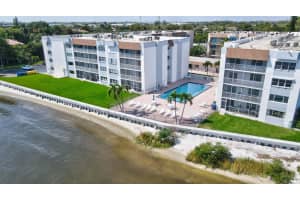 1502 S Lakeside Drive 118, Lake Worth Beach