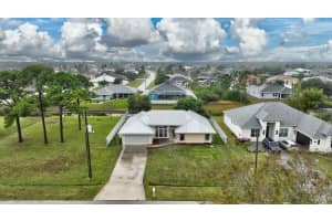 2568 SW Fairgreen Road, Port Saint Lucie, FL 34953 Sold 04/07/25