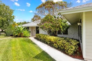 2001 SE Hanford Road, Port Saint Lucie, FL 34952 Sold 04/04/25