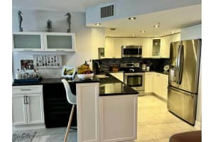 2033 SE 10th Avenue 615, Fort Lauderdale, FL 33316 Sold 04/28/25