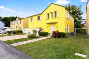12113 SW 272nd Terrace, Homestead, FL 33032 Sold 03/25/25