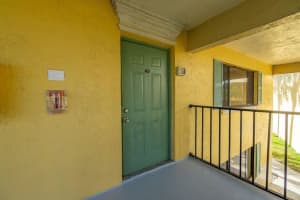 720 Meadows Circle 720, Boynton Beach, FL 33436 Sold 10/08/25