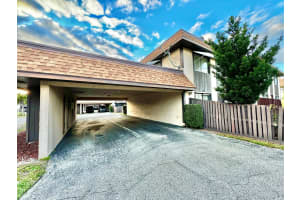 2124 Sherwood Forest Boulevard 36, West Palm Beach, FL 33415 Sold 04/04/25