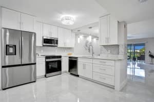 7185 Huntington Lane 304, Delray Beach, FL 33446 Sold 05/22/25