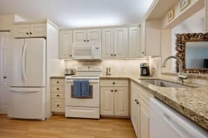 3327 Lucerne Park Drive, Greenacres, FL 33467 Sold 03/03/25