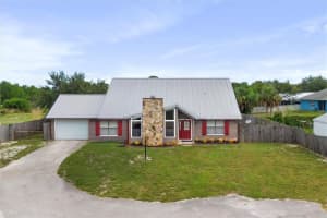 430 11th Lane SW, Vero Beach, FL 32962 - MLS#R11056437