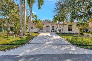 6 Alnwick Road, Palm Beach Gardens, FL 33418 Sold 04/23/25