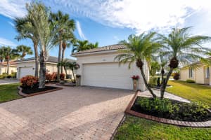 813 NW Rutherford Court, Port Saint Lucie, FL 34983 Sold 05/02/25