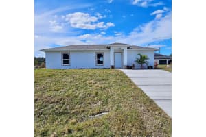 732 Burns Avenue S, Lehigh Acres