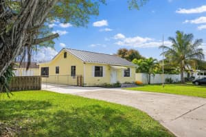 4613 Arlette Court, Lake Worth, FL 33461 Sold 04/21/25