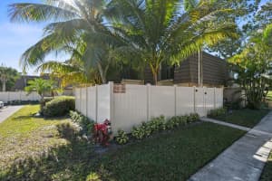 7513 75th Way, West Palm Beach, FL 33407 Sold 07/11/25