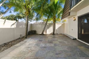 7513 75th Way, West Palm Beach, FL 33407 Sold 07/11/25