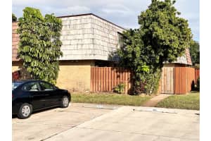 873 Springdale Circle, Palm Springs, FL 33461 Sold 08/15/25